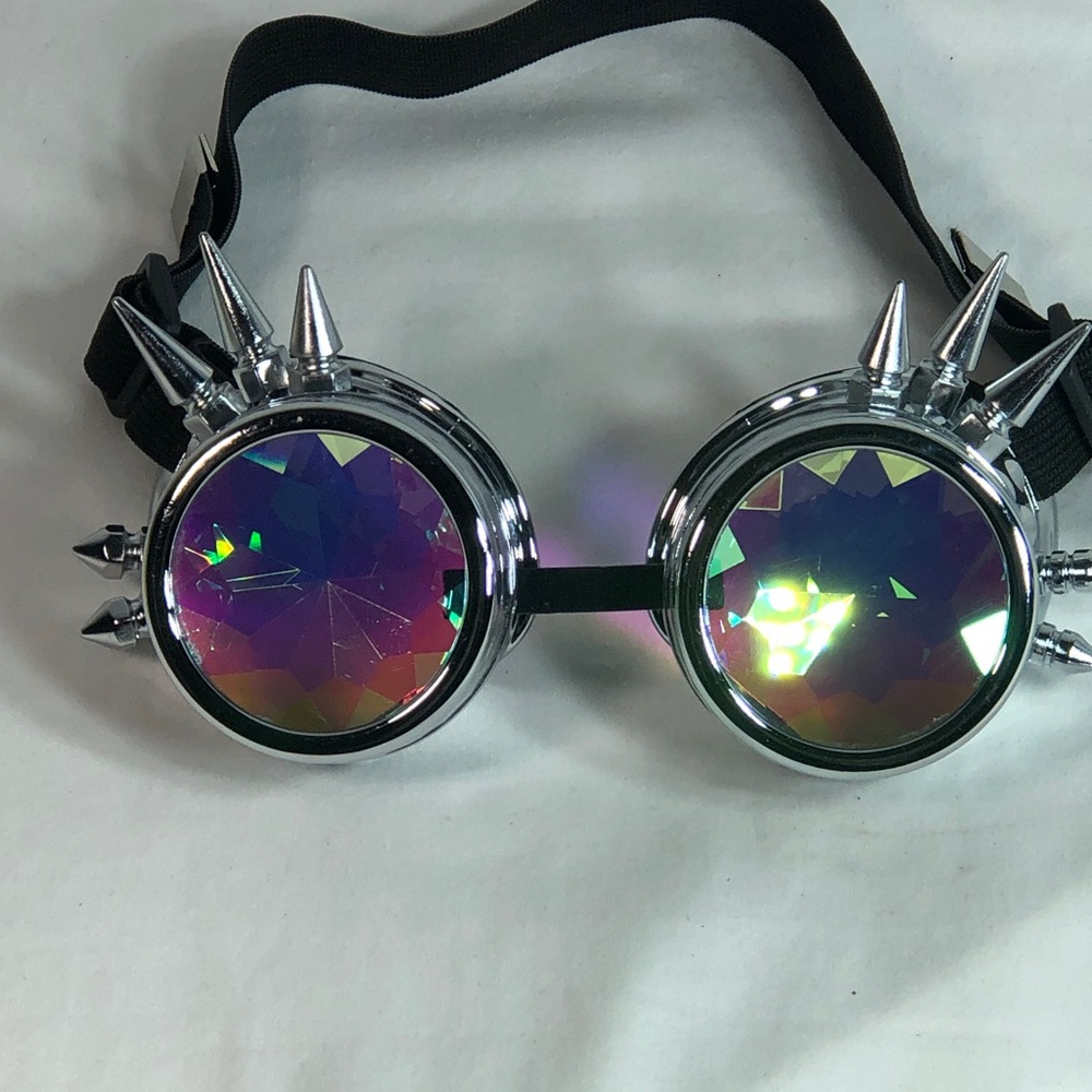 Unisex Silver Spiked Kaleidoscope Goggles - Iridescent Lenses